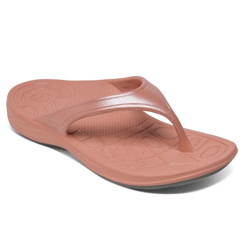 FIJI - BLUSH Photo